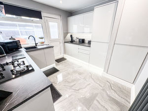 Photo 11- click for photo gallery